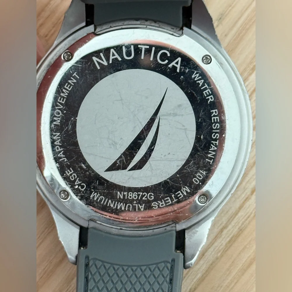 Nautica Aluminum Chronograph-Style Dial Watch Gray Dial Silicone Strap Date Dial